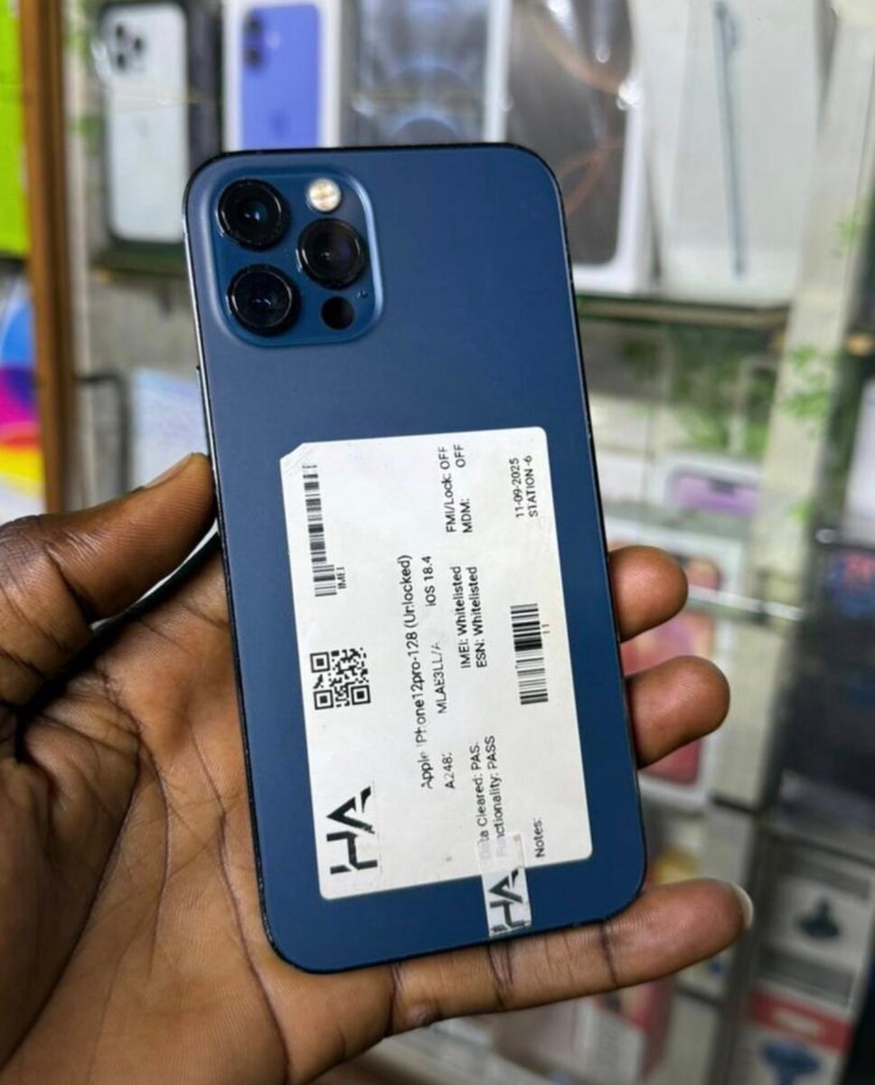 Smartphone haut de gamme bleu