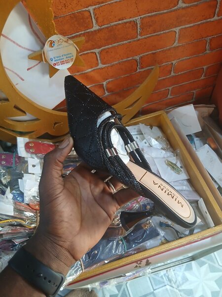 Mules élégantes pailletées