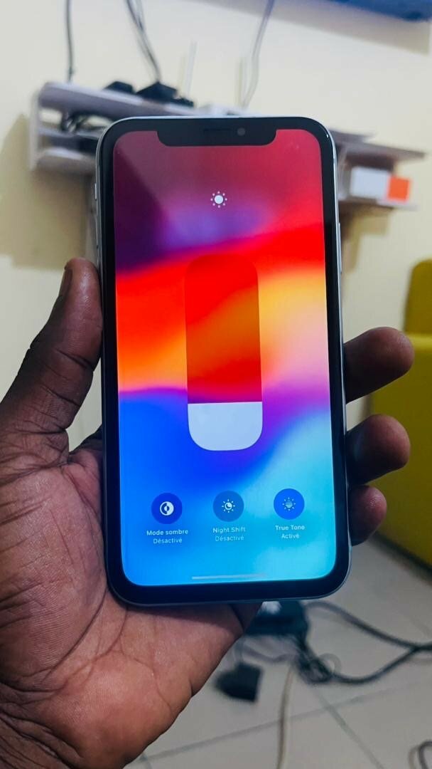 iPhone XR 64gb propre