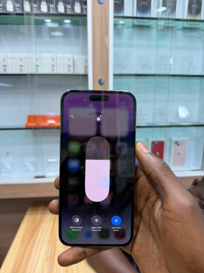 Disponible 14 Pro Max 128go