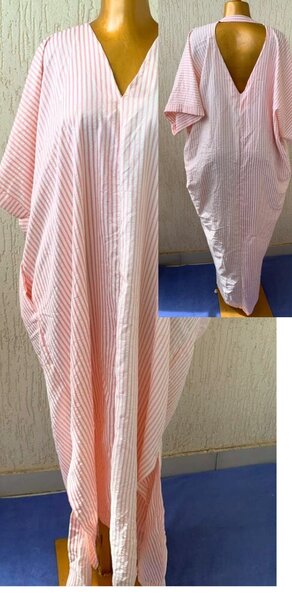 Robe de plage rayée rose