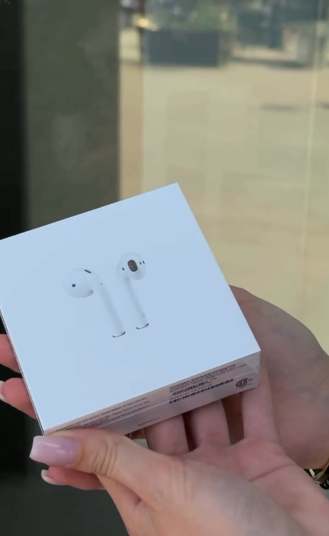 AirPods 2