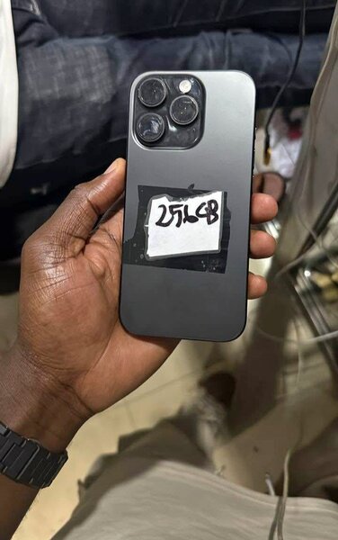 IPhone 13 pro max 256GO