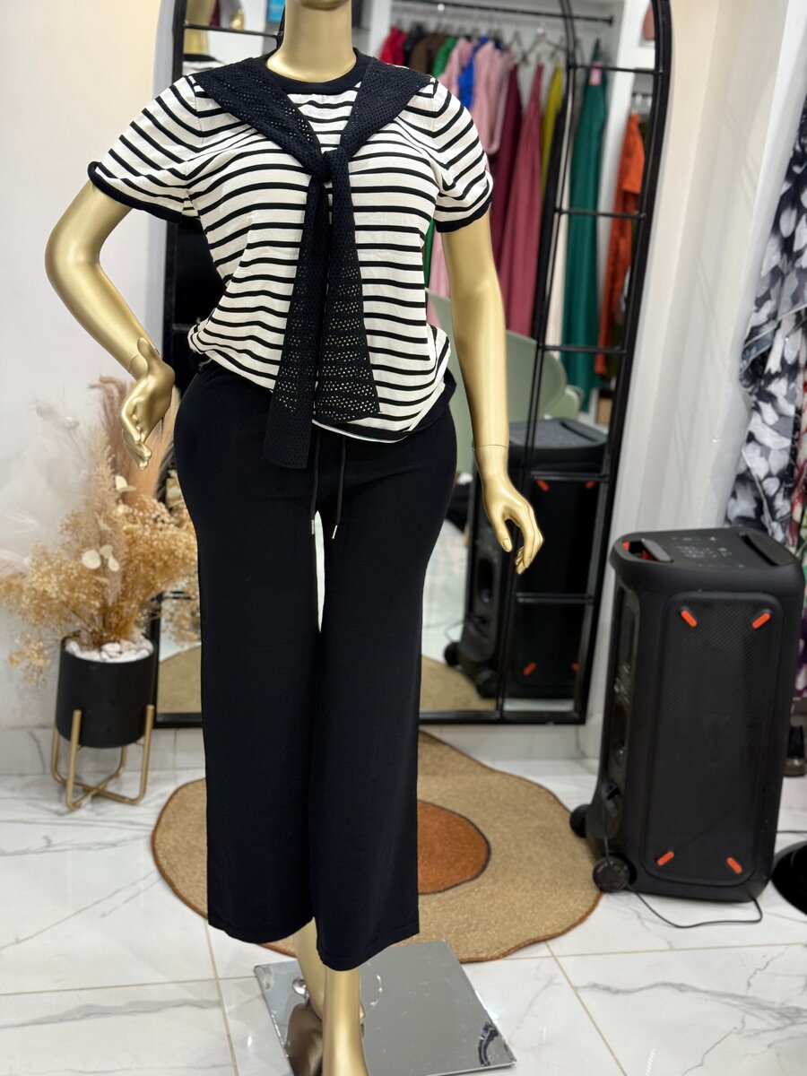 Tenue décontractée à rayures