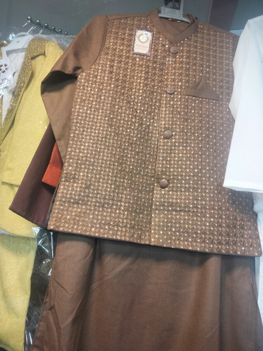 Kurta Shalwar With Wascourt