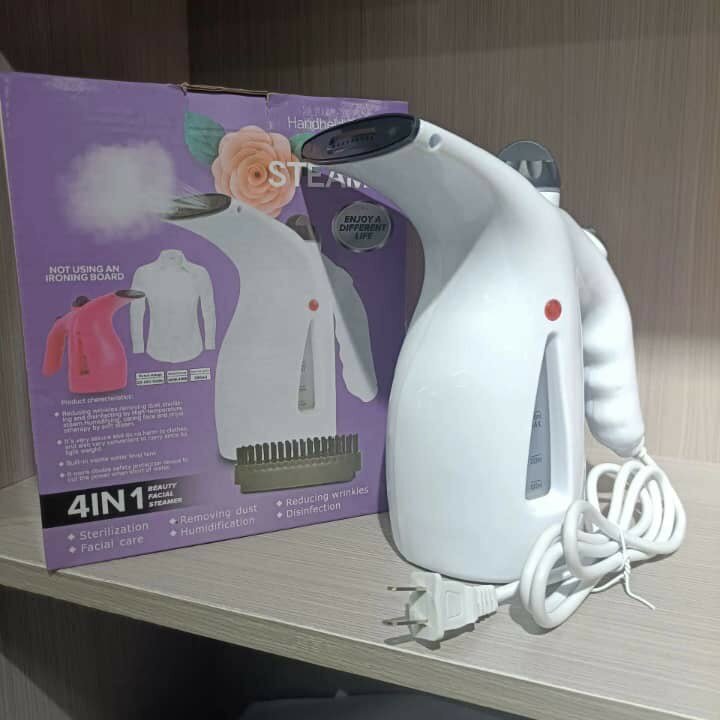 Defroisseur de vêtement