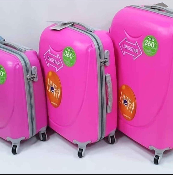 Lot de trois valises originales