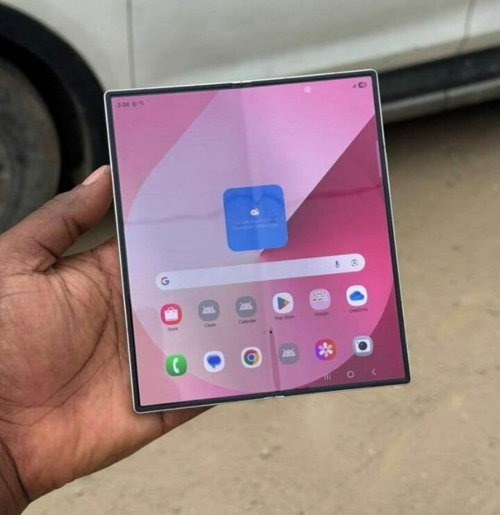Samsung Galaxy Z Fold 3
