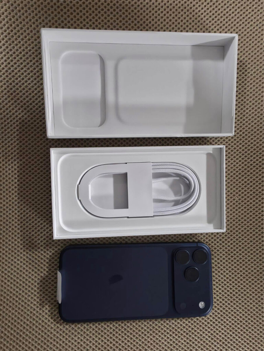 iPhone Pro Bleu 128 Go