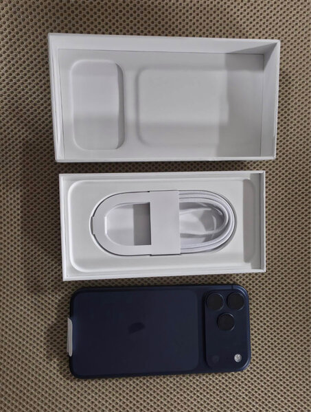 iPhone Pro Bleu 128 Go