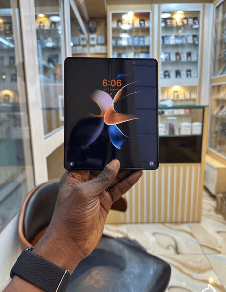 Samsung Galaxy fold5 256gb