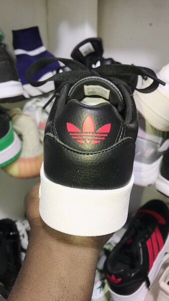 Baskets noires classiques homme