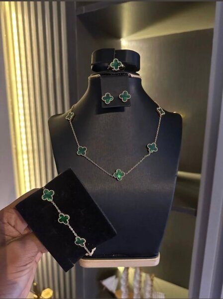 Parure Bijoux Floral Élégante