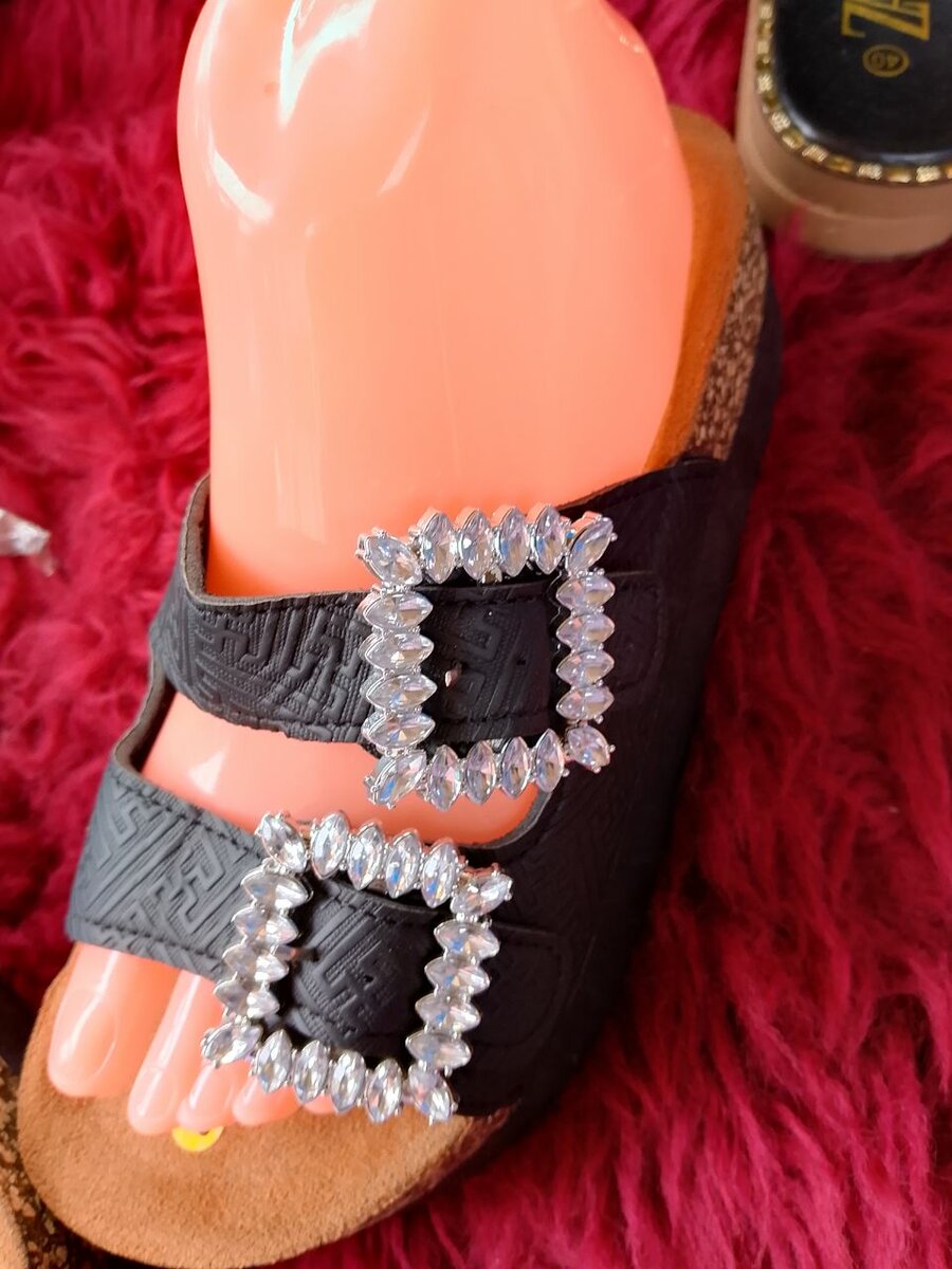 Sandales à boucles strass