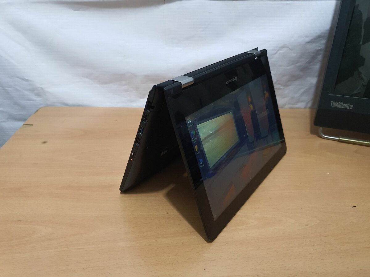 Lenovo Yoga 300-11IBR