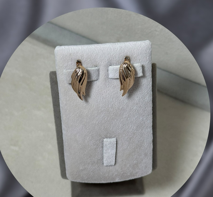 Золотые серьги