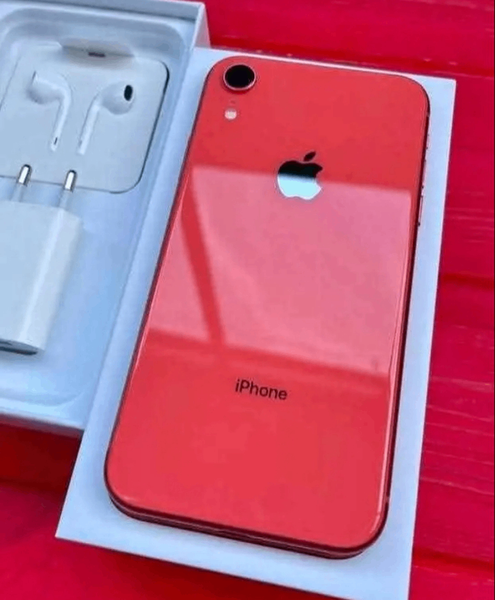iPhone XR Rouge nouveau