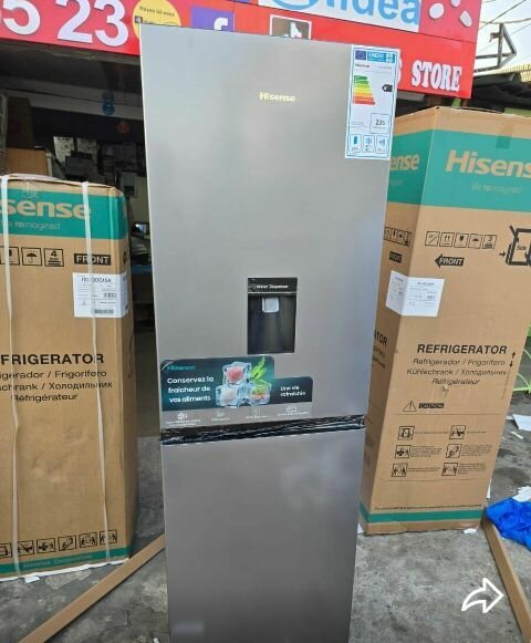 Réfrigérateur SMART moderne haute efficacité