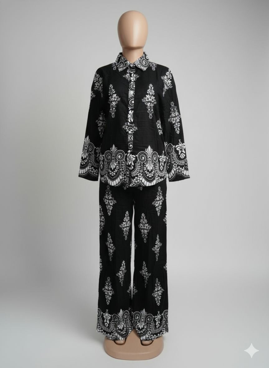 Tenue féminine chic imprimée