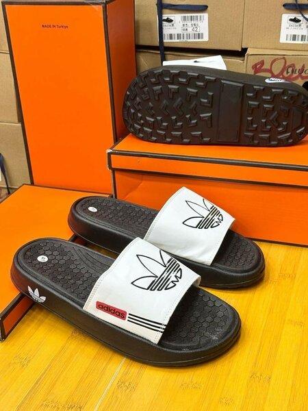 Chaussons Adidas Confort