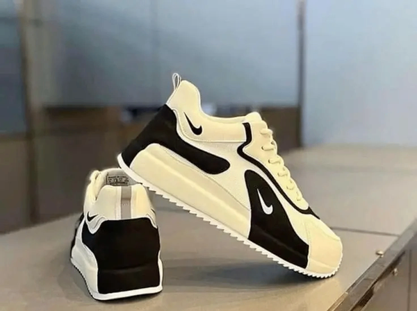 Baskets Homme en Cuir Noir et Blanc