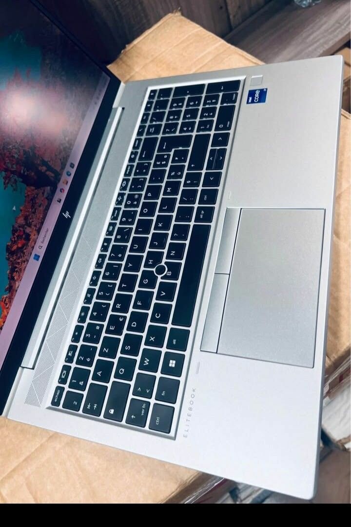 Ordinateur portable HP élégant