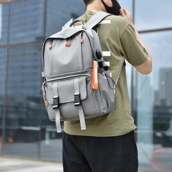 Sac à dos urbain moderne