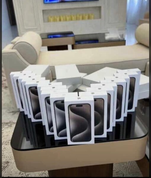 iPhone 15 Pro 128Go neuf scellé