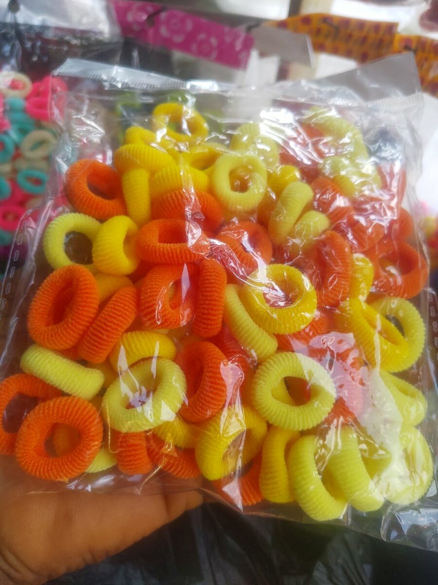 Élastiques à cheveux colorés