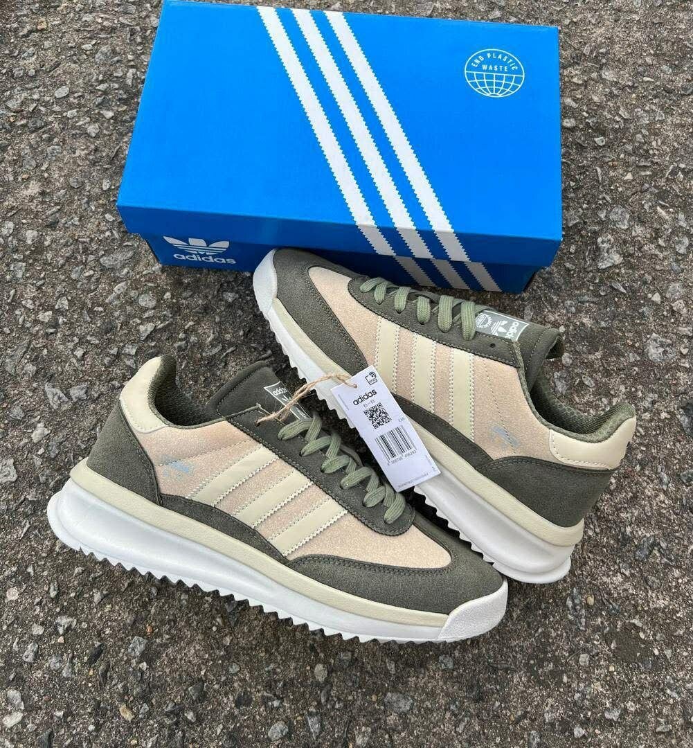 Des baskets pour hommes