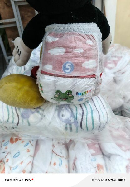 Couches pour bébé taille 5