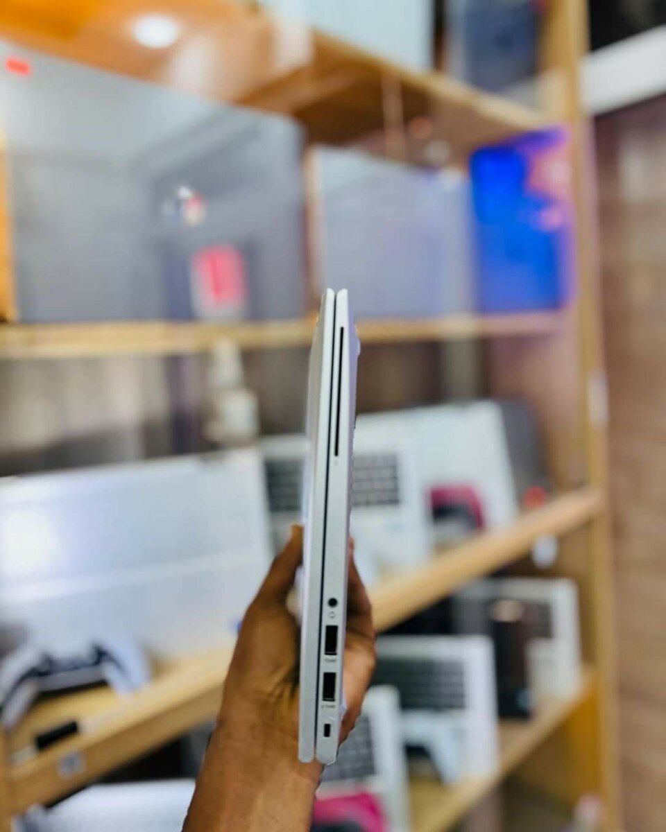 HP ELITEBOOK 380 G7 INTER CORE i5