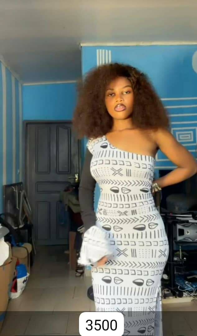 Robe élégante asymétrique