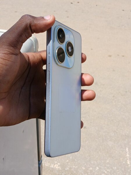 Tecno Spark 20 128giga