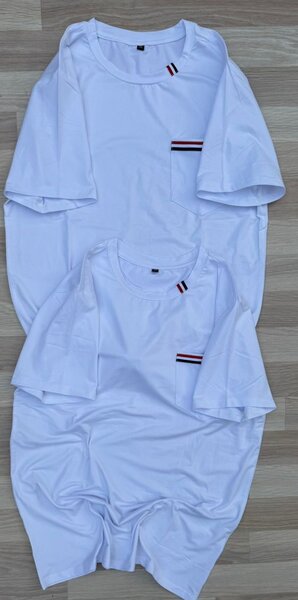 T-shirts assortis blancs pour famille