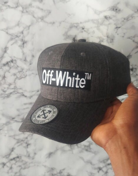 Casquette Off-White grise