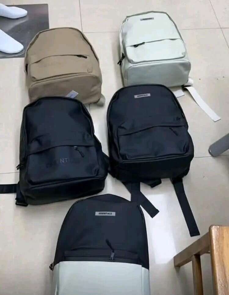 Sac à dos Essentials moderne