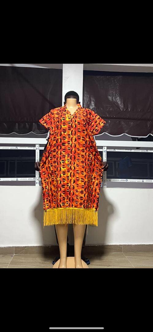 Robe imprimée avec franges