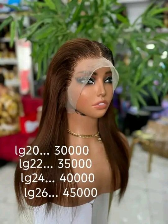 Perruque Frontale en Dentelle