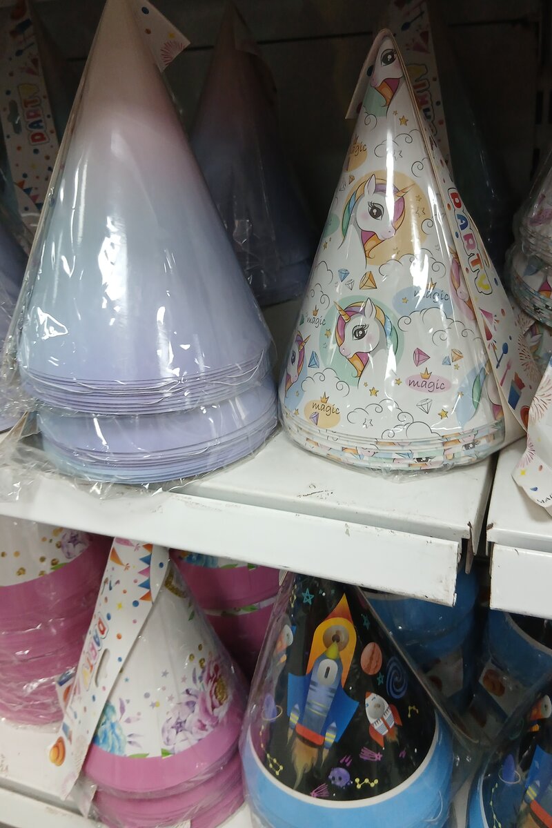 Chapeau anniversaires (12pcs)