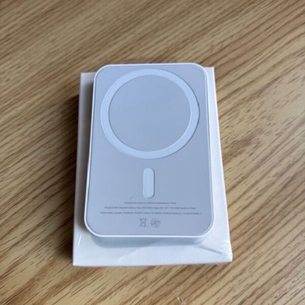 iPhone Battery pack MagSafe