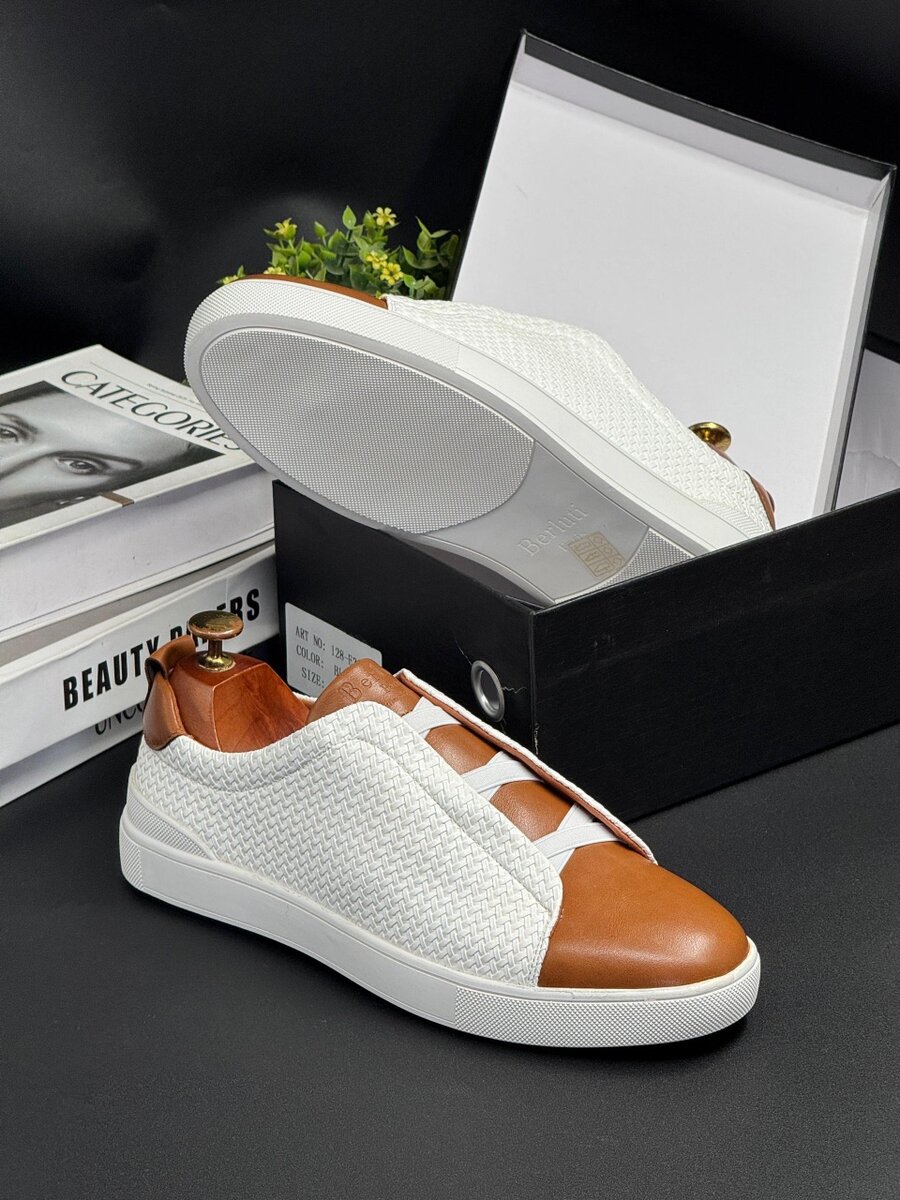 BERLUTI COFFEE AND WHITE