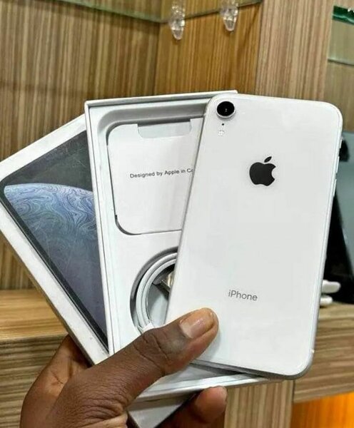 iPhone XR