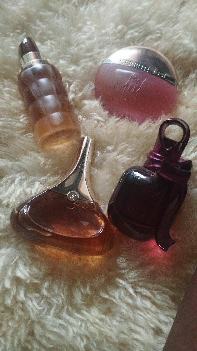 Collection de parfums élégants