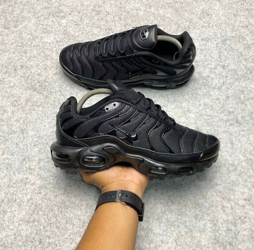 NIKE AIRMAX TN