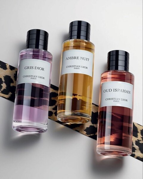 Parfums , déodorant et essences de parfum pour homme/femme