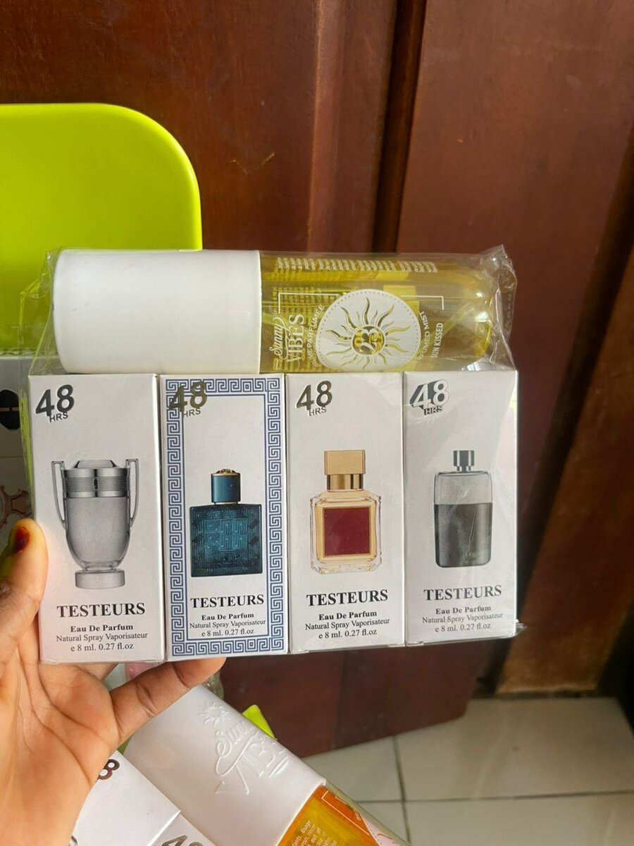Testeurs de parfum 48