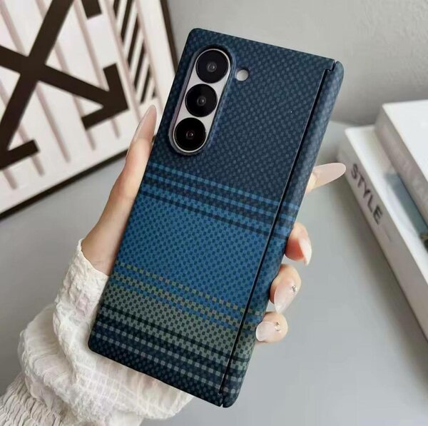 Coque en carbone fold 3a7