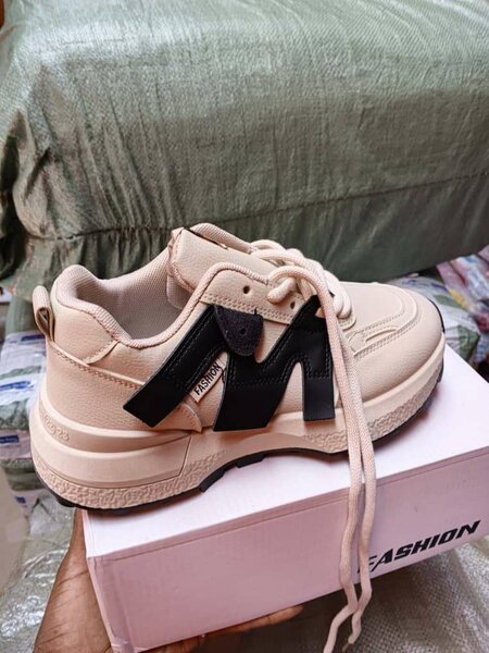 Baskets mode unisexes