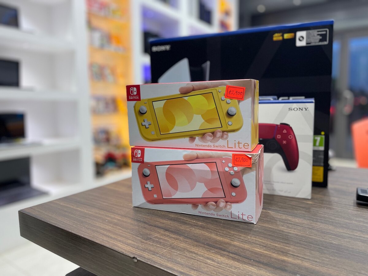 NINTENDO SWITCH LIGHT